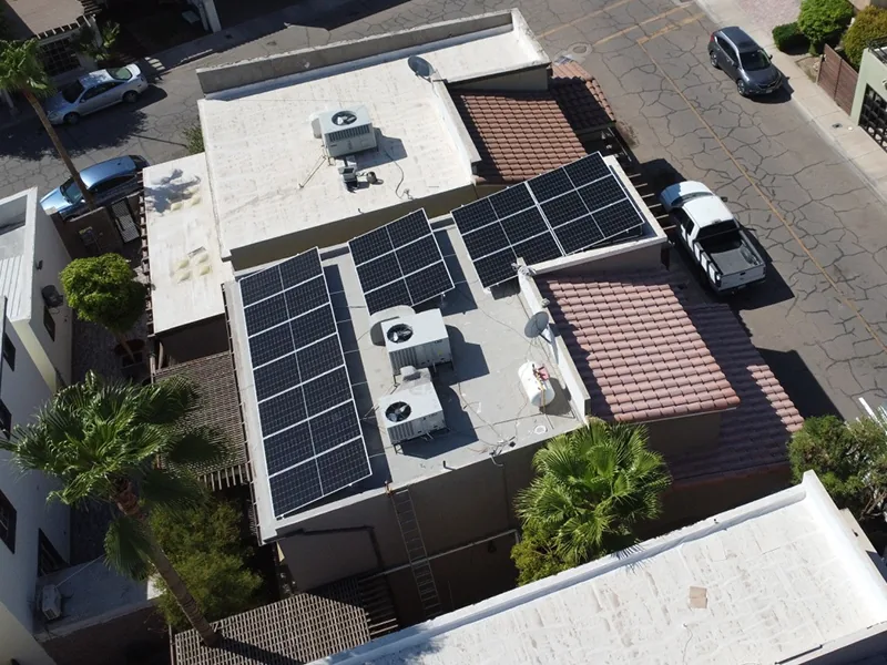 Paneles solares instalados en casa de Mexicali - caso de éxito I-Vert Energy