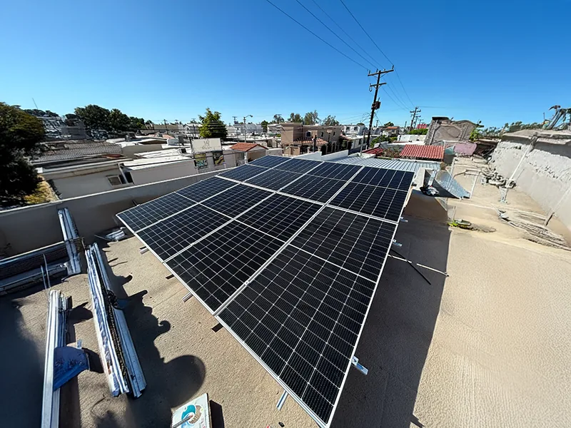 Sistema solar residencial interconectado a CFE en Mexicali - I-Vert Energy